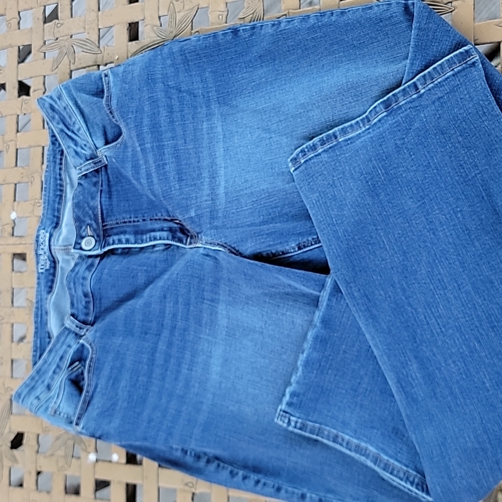 Maurices High Rise Bootcut Sz 18W